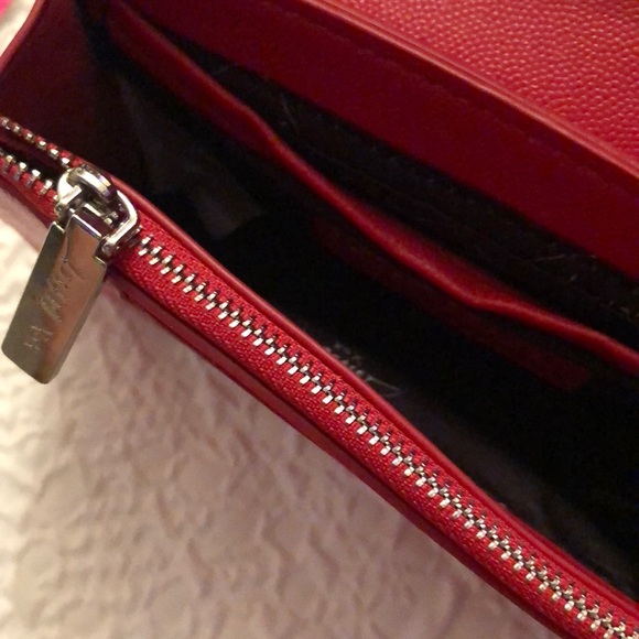 Betsey Johnson Crimson Faux Leather Crossbody Studded Hearts & Chain Accents NWT - Picture 13 of 16